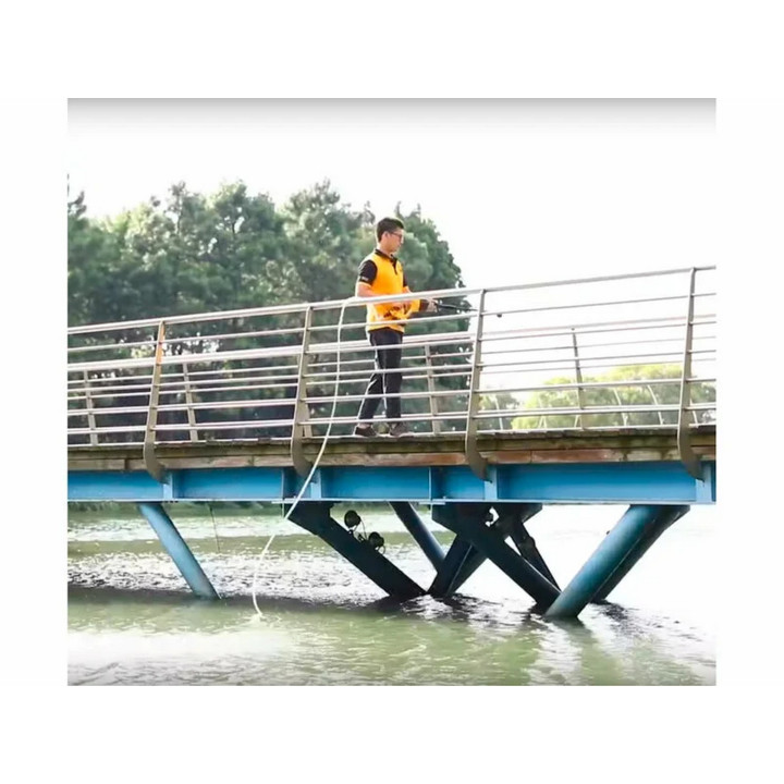 Tlakový čistič akumulátorový, 1x 2Ah Li-ion, 2.4A nabíječka, 120 l/h, 22bar