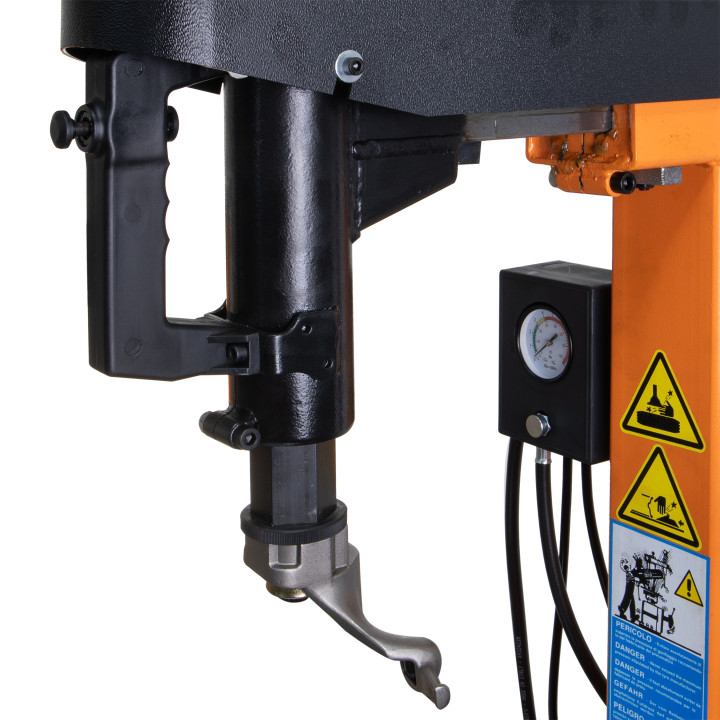 Zouvačka pneumatik automatická 24", 230V