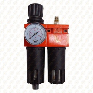 Odlučovač, maznice a regulátor 1/2", 12bar