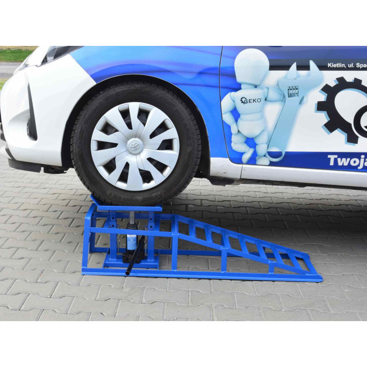 Hydraulické zvedací nájezdy na auto 2t, 2ks